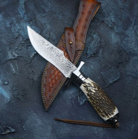 Hunting knife